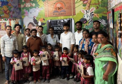 रूट क्लब’ ने छात्रों को वितरित की शैक्षिक किट*