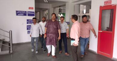 *चारधाम यात्रा ट्रांजिट कैंप ऋषिकेश में नव स्थापित बीकेटीसी कार्यालय का अध्यक्ष हेमंत द्विवेदी ने औचक निरीक्षण, किया*