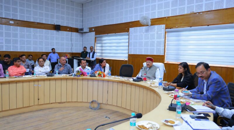 चौबट्टाखाल विधानसभा क्षेत्र के विकास कार्यों की समीक्षा, कैबिनेट मंत्री सतपाल महाराज ने अधिकारियों को दिए सख्त निर्देश