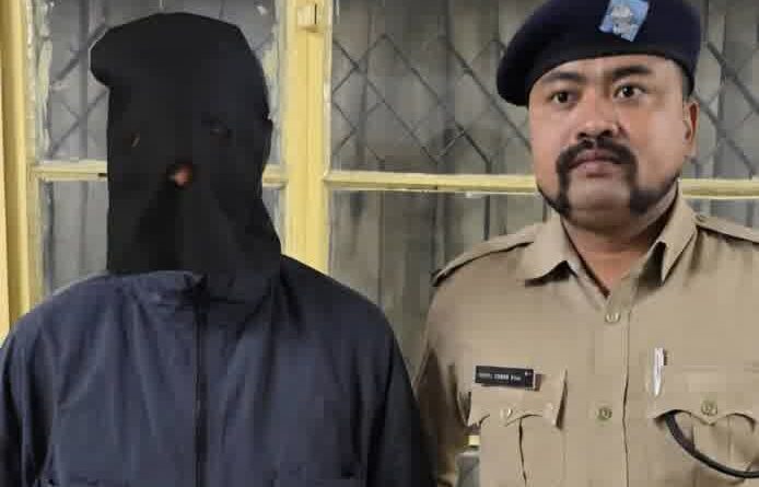 नैनीताल में युवक गिरफ्तार: फर्जी पहचान से युवतियों को फंसाने और धर्म परिवर्तन का दबाव बनाने का आरोप