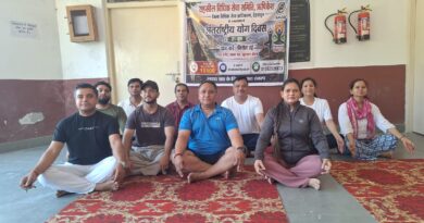ऋषिकेश न्यायालय परिसर में मनाया गया अंतरराष्ट्रीय योग दिवस, न्यायाधीशों व अधिवक्ताओं ने किया योगाभ्यास