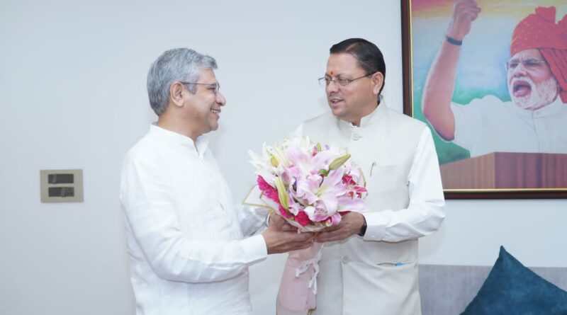 *मुख्यमंत्री ने केंद्रीय रेल मंत्री से रेल परियोजनाओं एवं कनेक्टिविटी विस्तार पर की चर्चा*