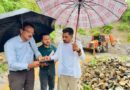 भारी बारिश के बीच ग्राउंड जीरो पर उतरे डीएम;*