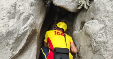 *तमक नाला हादसा: लापता व्यक्ति की तलाश में दूसरे दिन भी संयुक्त सर्च एवं रेस्क्यू अभियान जारी*