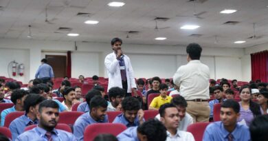एसजीआरआरयू में छात्रों के समग्र स्वास्थ्य विकास पर प्रेरणादायी कार्यक्रम